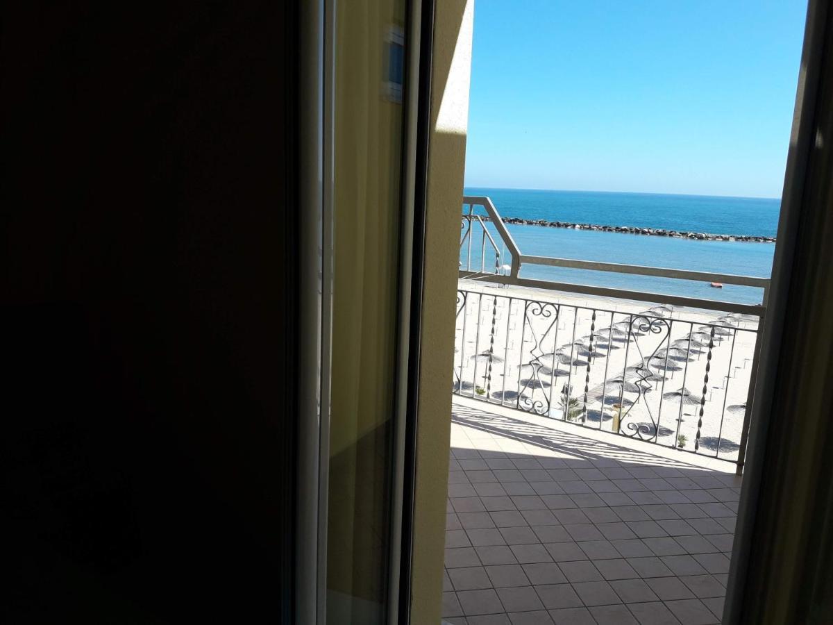 Hotel Villa Aurora Bellaria-Igea Marina Extérieur photo