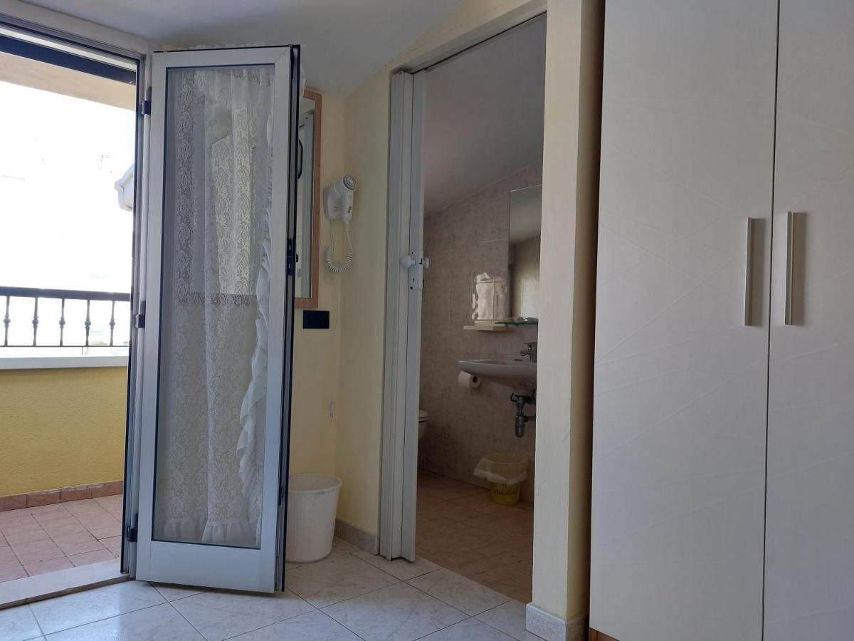 Hotel Villa Aurora Bellaria-Igea Marina Extérieur photo
