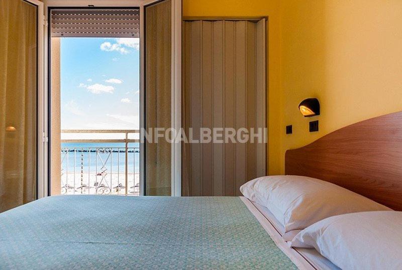 Hotel Villa Aurora Bellaria-Igea Marina Extérieur photo